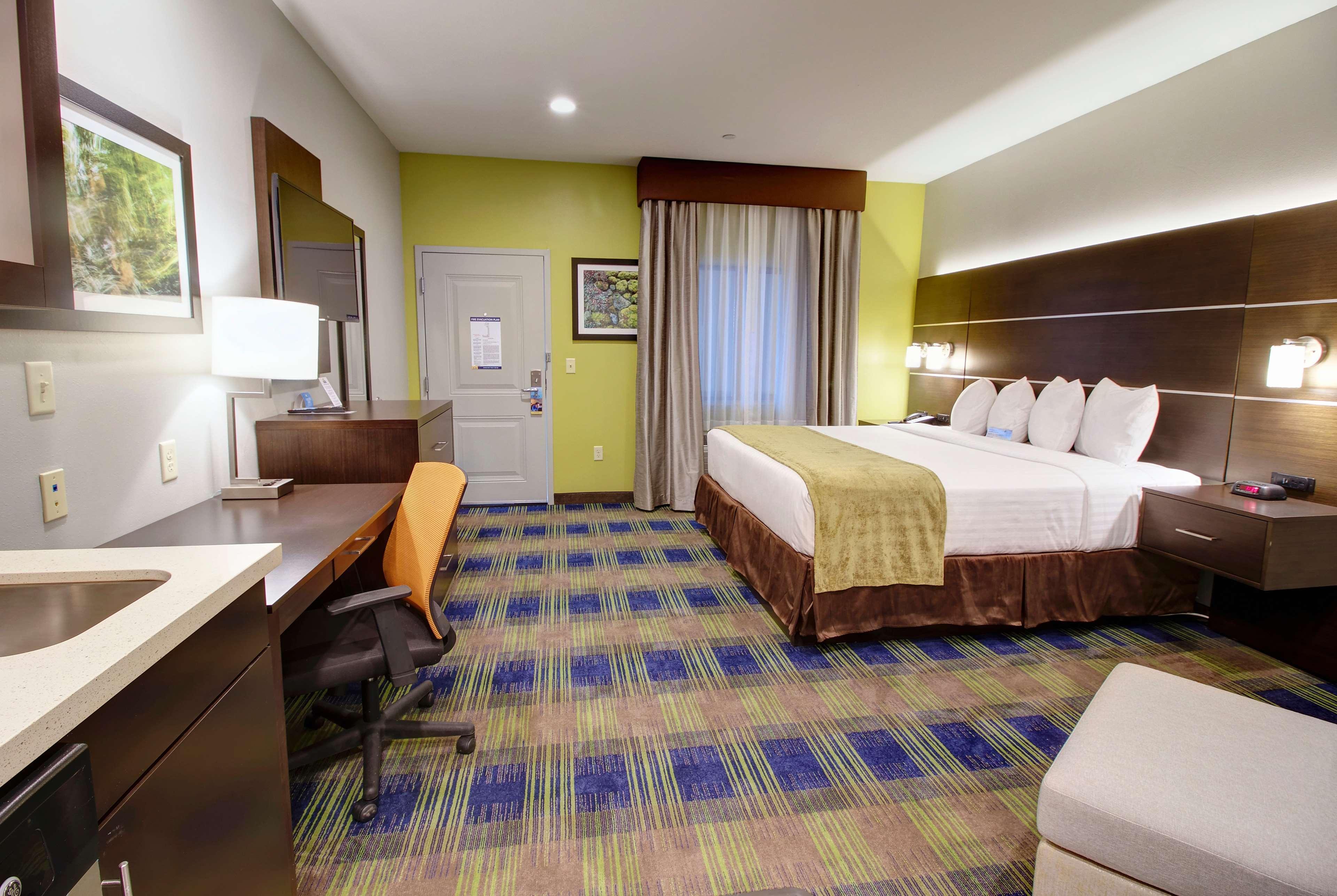 Days Inn & Suites By Wyndham Port Arthur Esterno foto