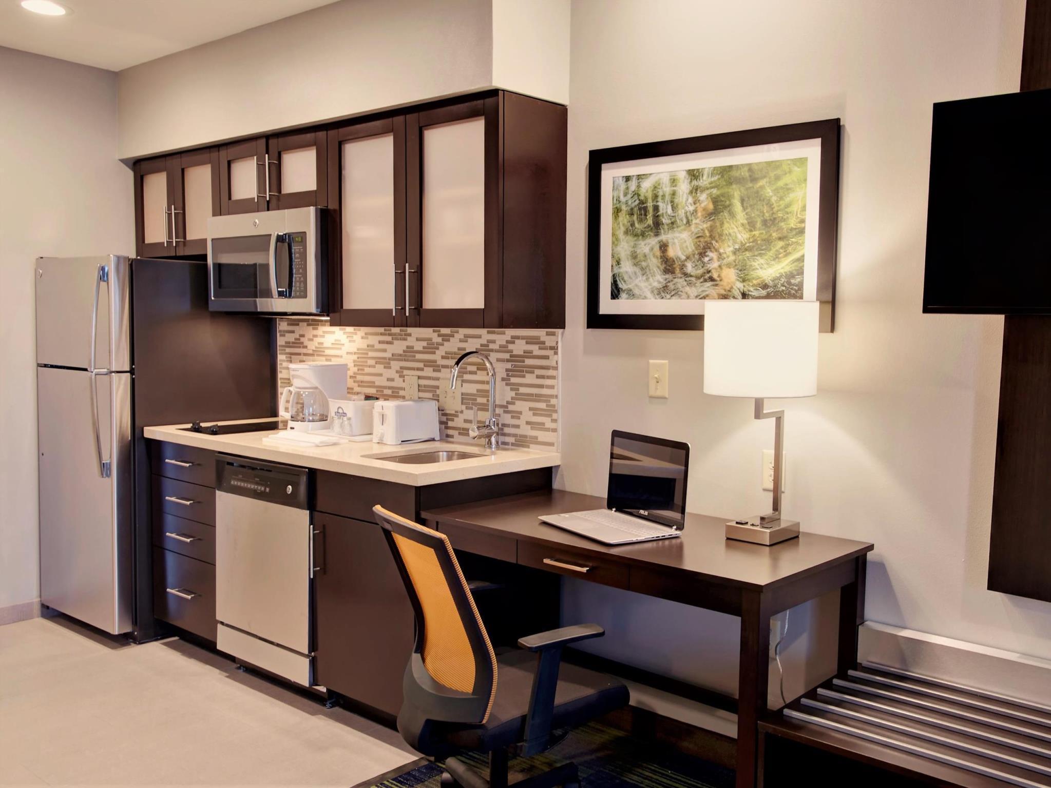 Days Inn & Suites By Wyndham Port Arthur Esterno foto