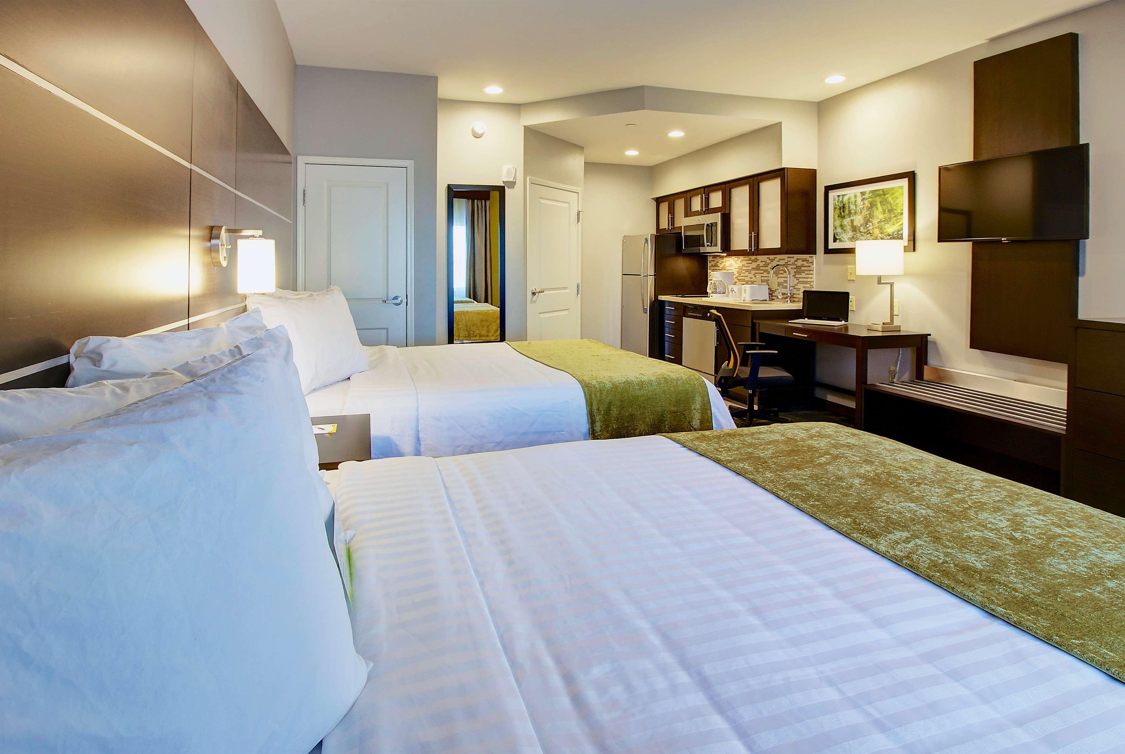 Days Inn & Suites By Wyndham Port Arthur Esterno foto